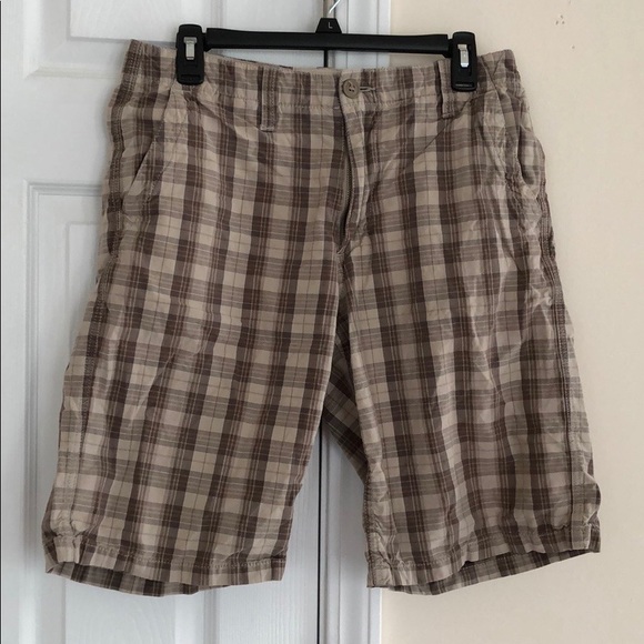 Express Other - Express Men’s brown plaid shorts size 30‎